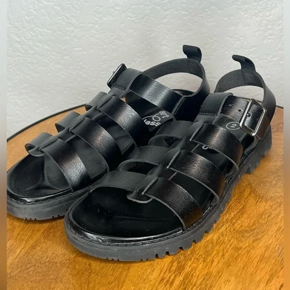271. Art Class Sandal Black Size 2 - Picture 5 of 9